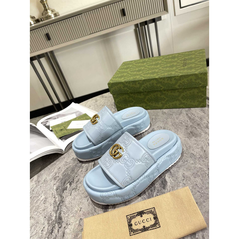 G*u*i platform sandals blue