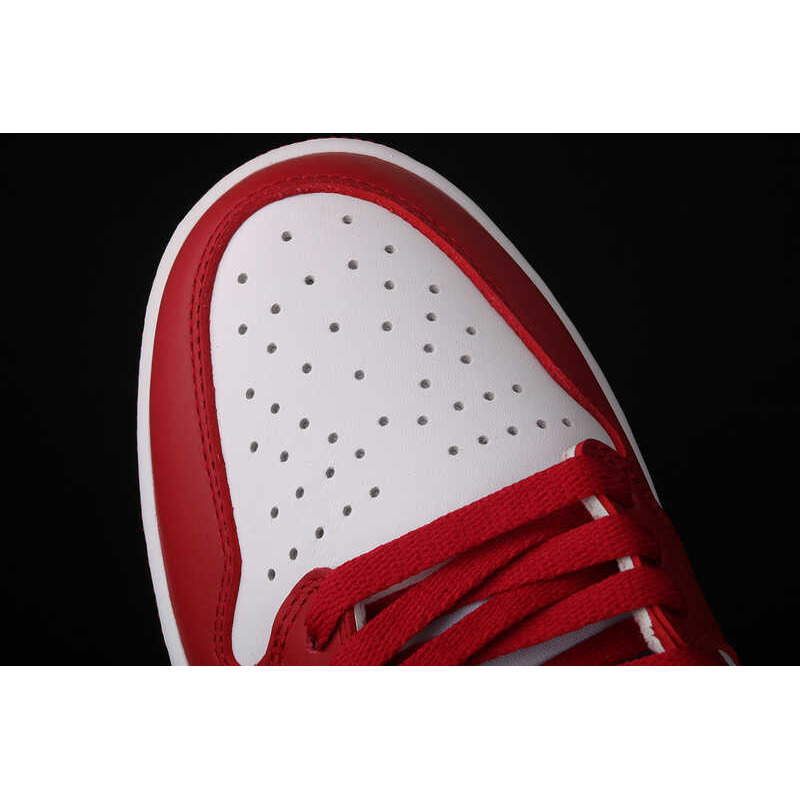 Nike Air Jordan 1 Retro High \