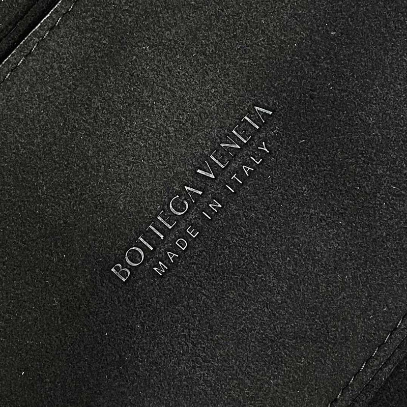 Bo*te*ga ve*ne*ta arco calfskin leather tote bag black
