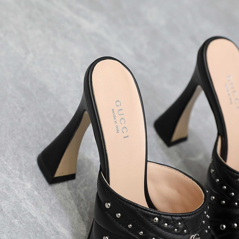 G*u*i women\''s spool heeled slide sandal black