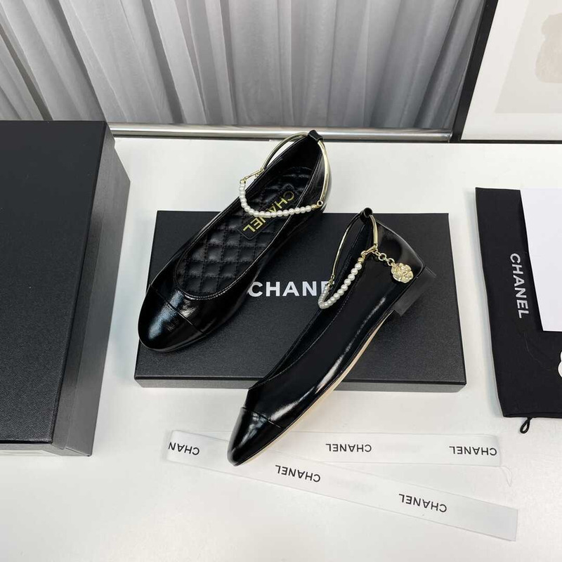 Ch*el plain leather logo ballet shoes black