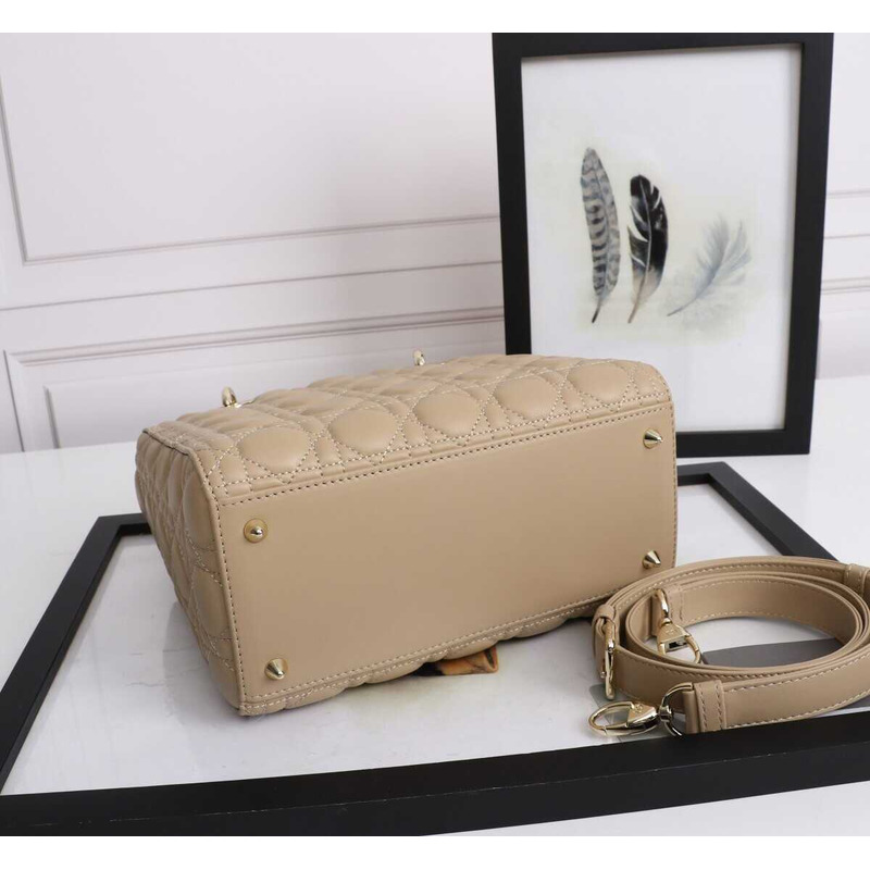 D*or medium lady D*or bag sand pink cannage lambskin