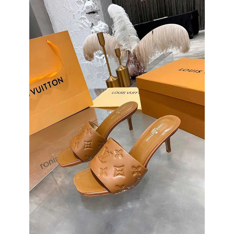 l**is V*t*n revival mule heel brown