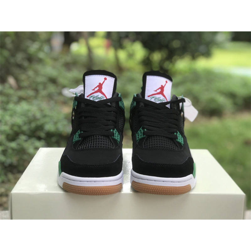 Jordan Retro 4 Black And Green