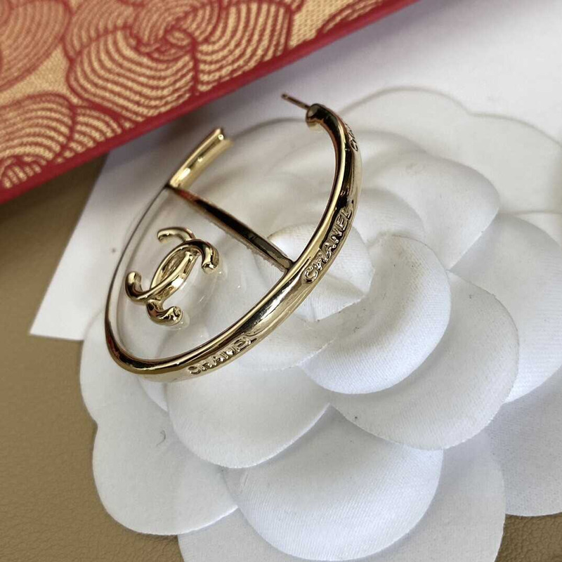 Ch*el hoop earring gold
