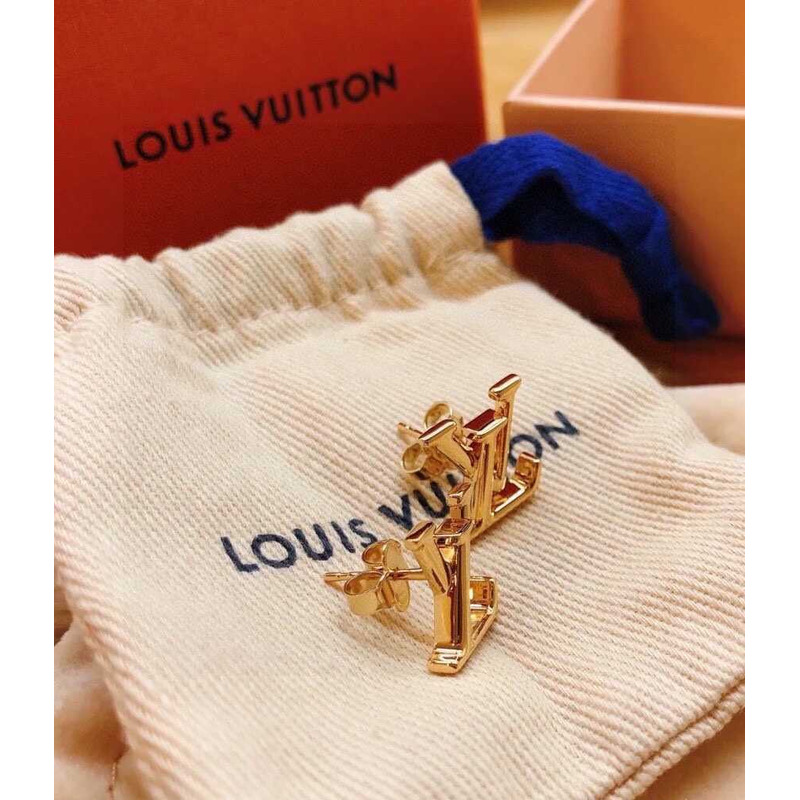 l**is V*t*n lv iconic pin earrings