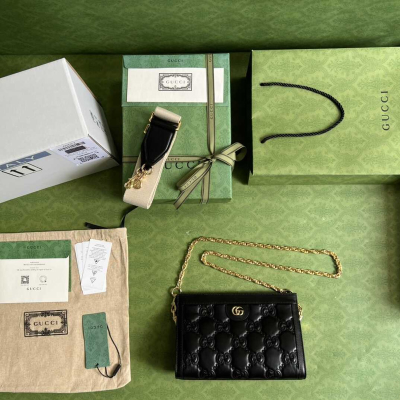 G*u*i gg matelasse small bag black leather