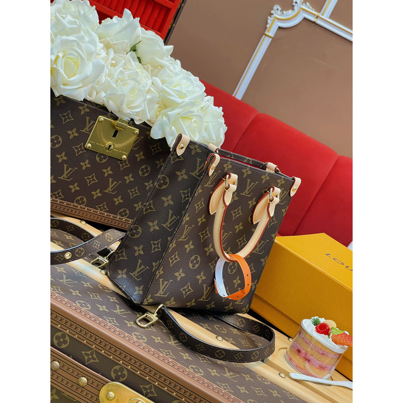 l**is V*t*n sac plat bb monogram
