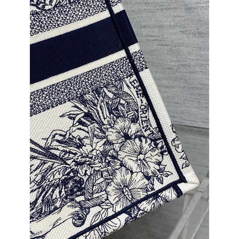 D*or large D*or book tote rêve d\