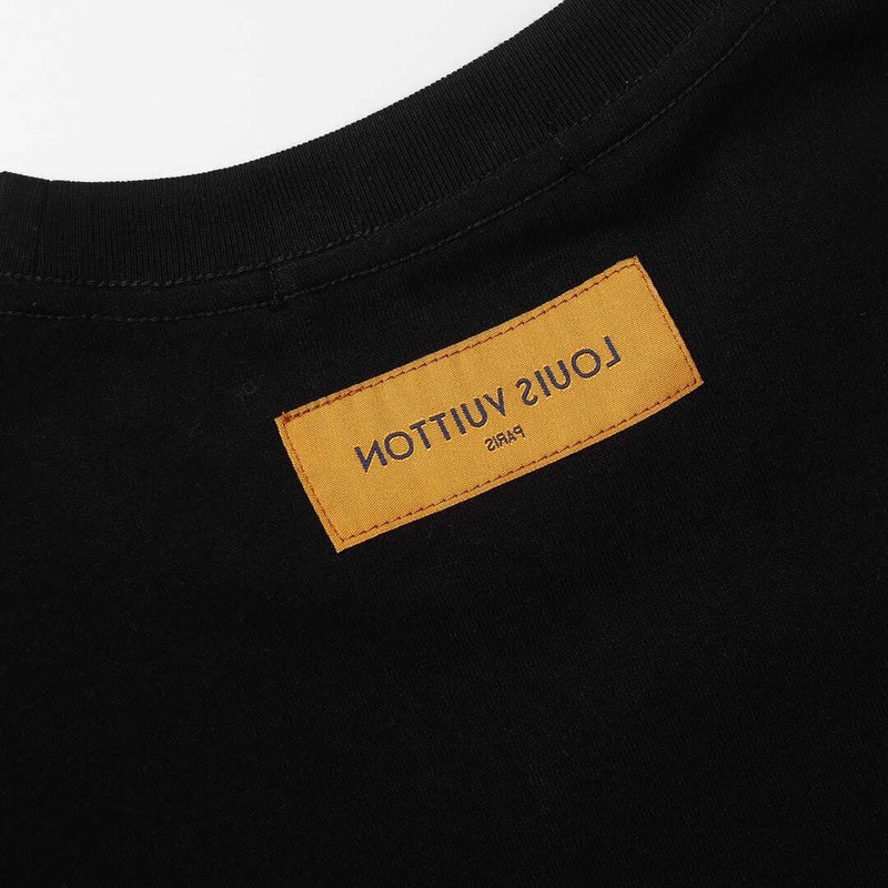 l**is V*t*n logo t-shirt black