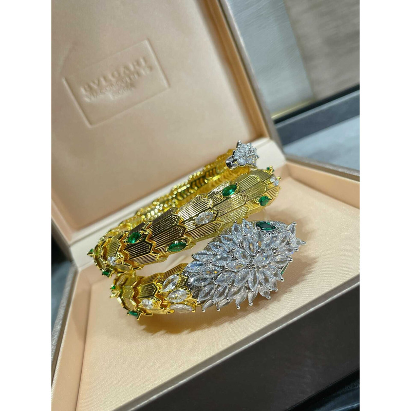 b*l*ai Di*m*nd serpenti snake bracelet
