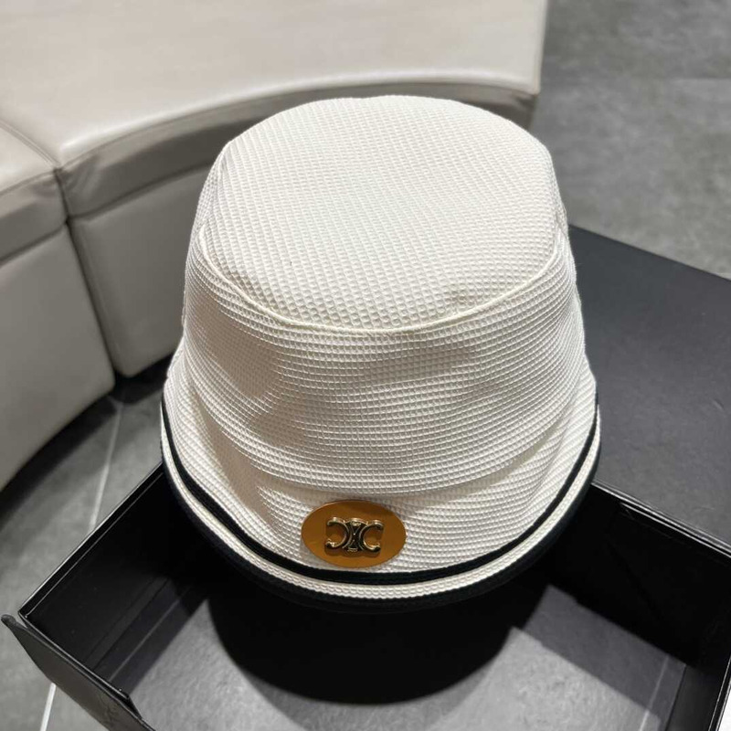Ce**e bucket hat white
