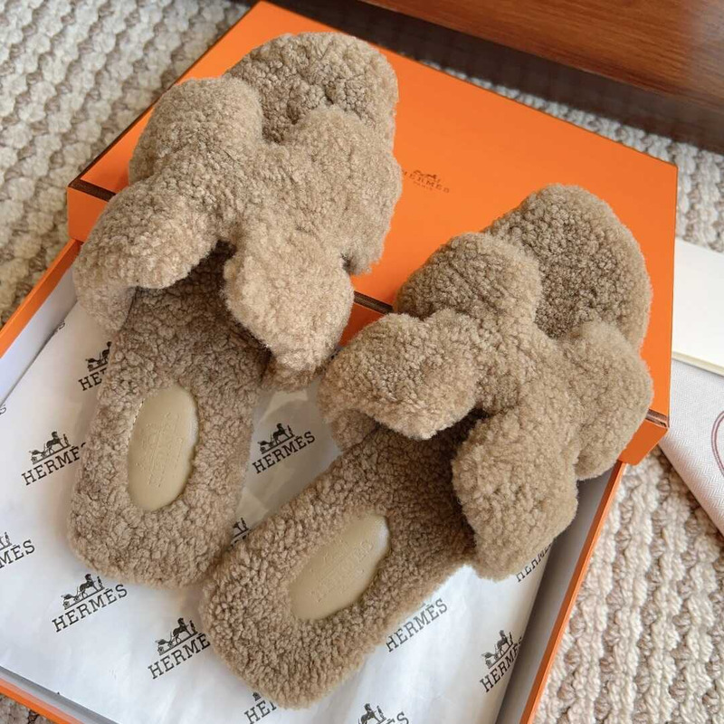 H**mes classic h faux fur slippers coffee