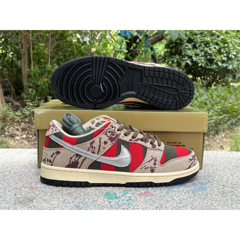 Nike SB Dunk Low “Freddy Krueger”