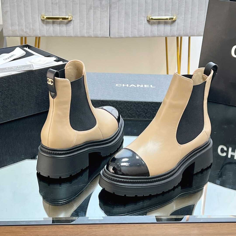 Ch*el calfskin cc logo chelsea boots beige