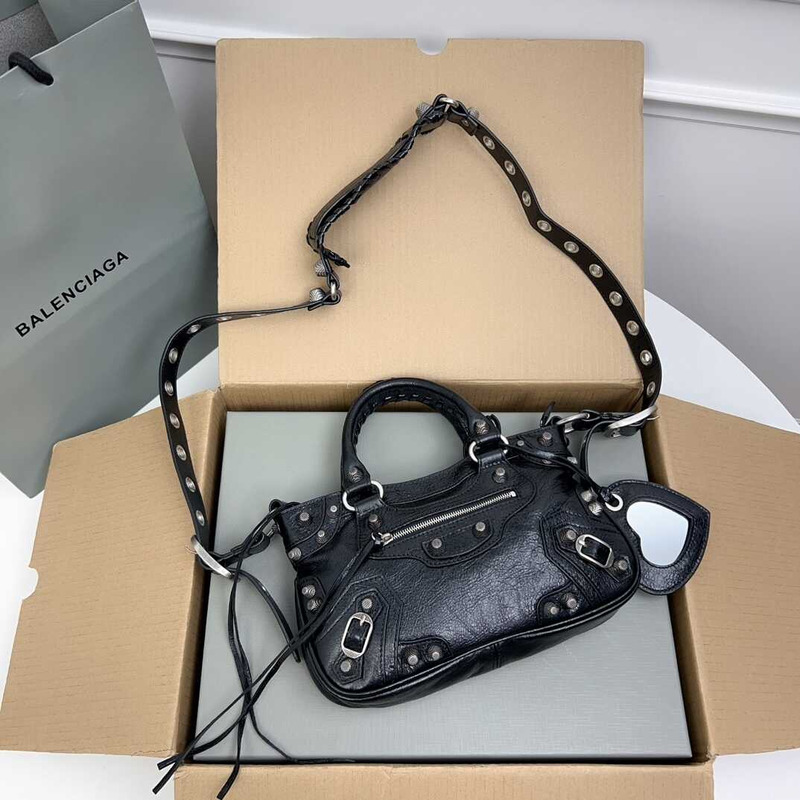 Ba*len*cia*ga neo cagole handbag xs black