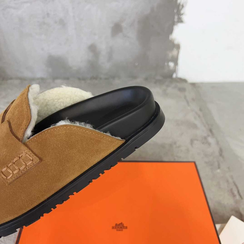 H**mes fur-trimmed loafers brown