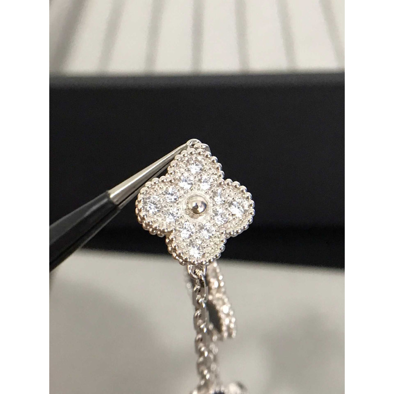 van cleef & arpels vintage alhambra Di*m*nd onyx bracelet