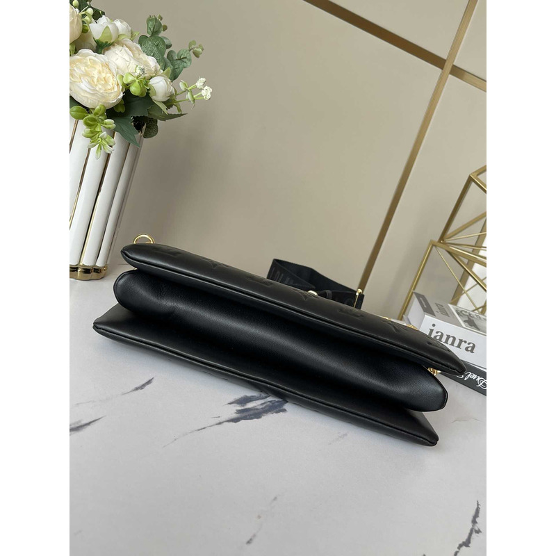 l**is V*t*n coussin gold hardware mm black