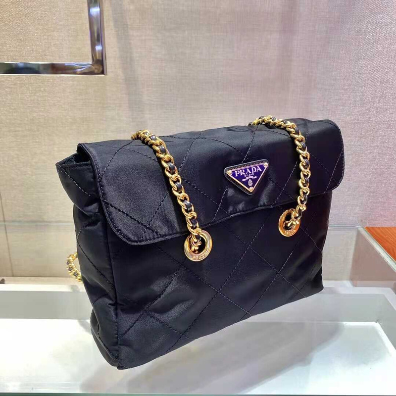 pra*a vintage chain Di*m*nd hobo bag black