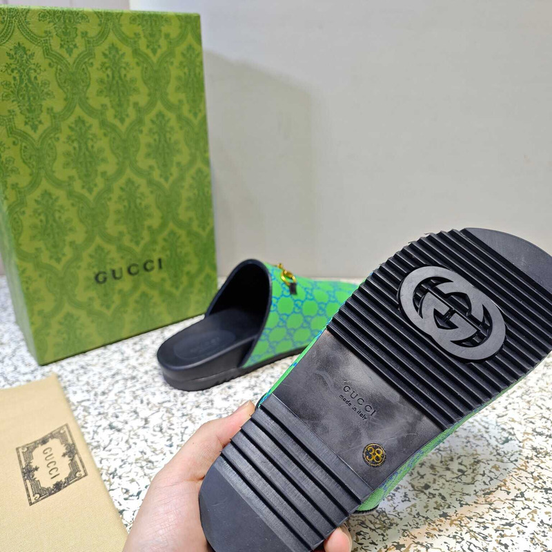 g*u*i gg S*p*e horesbit slippers green