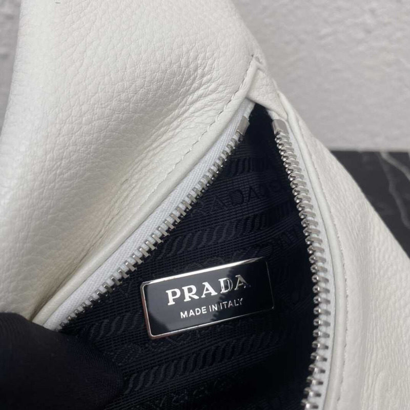 Pra*a cross leather bag white