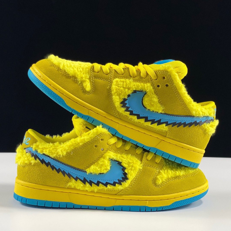 Nike Grateful Dead x Dunk Low SB \