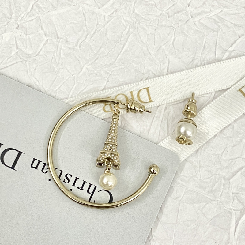 D*or asymmetrical hoop earrings white and gold