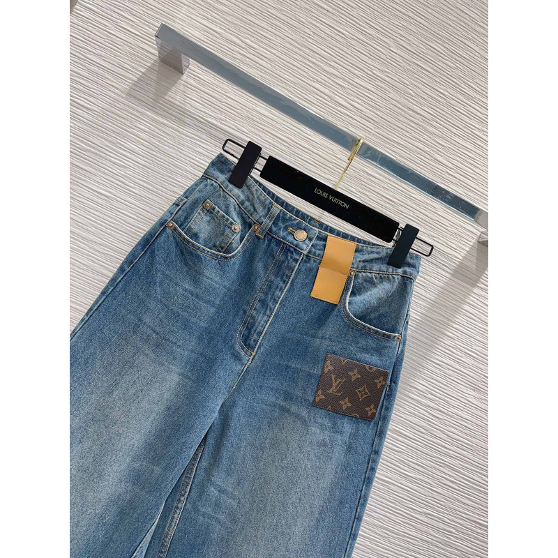 l**is V*t*n monogram patch jeans blue