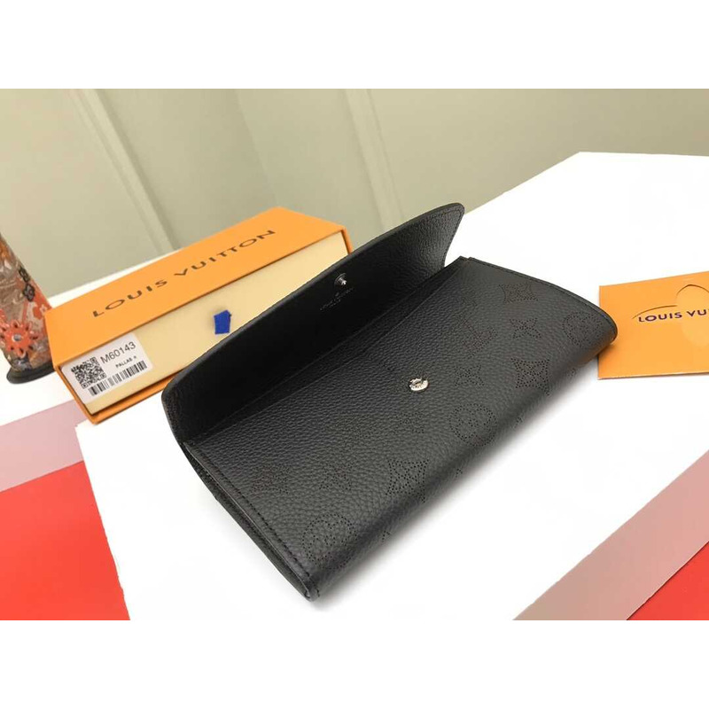 l**is V*t*n iris wallet black