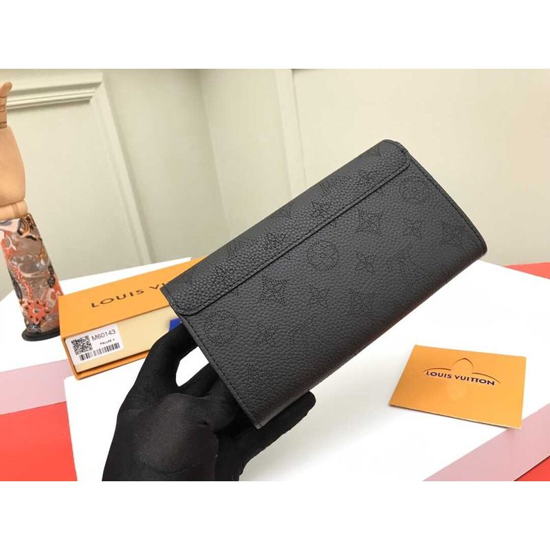 l**is V*t*n iris wallet black