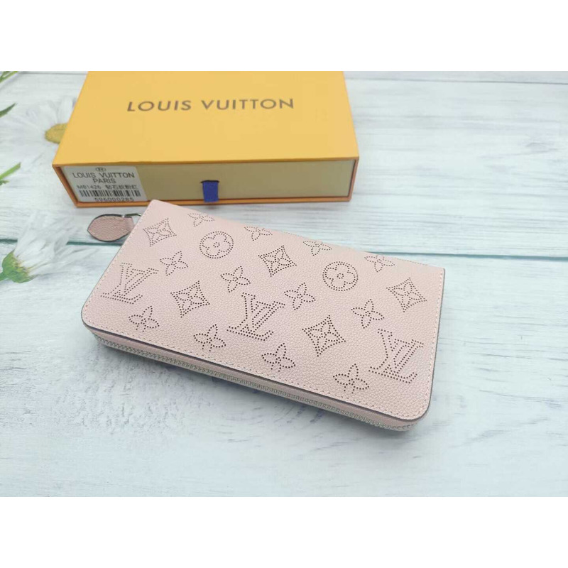 l**is V*t*n zippy wallet nude pink
