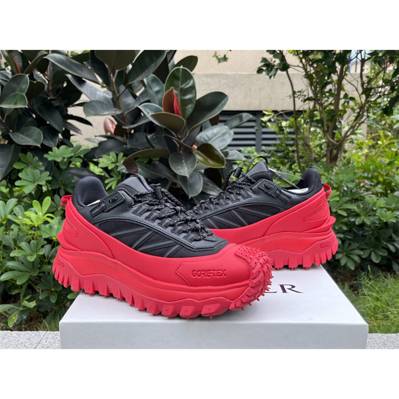Moncler Trailgrip GTX Low-Top Sneakers Black And Red