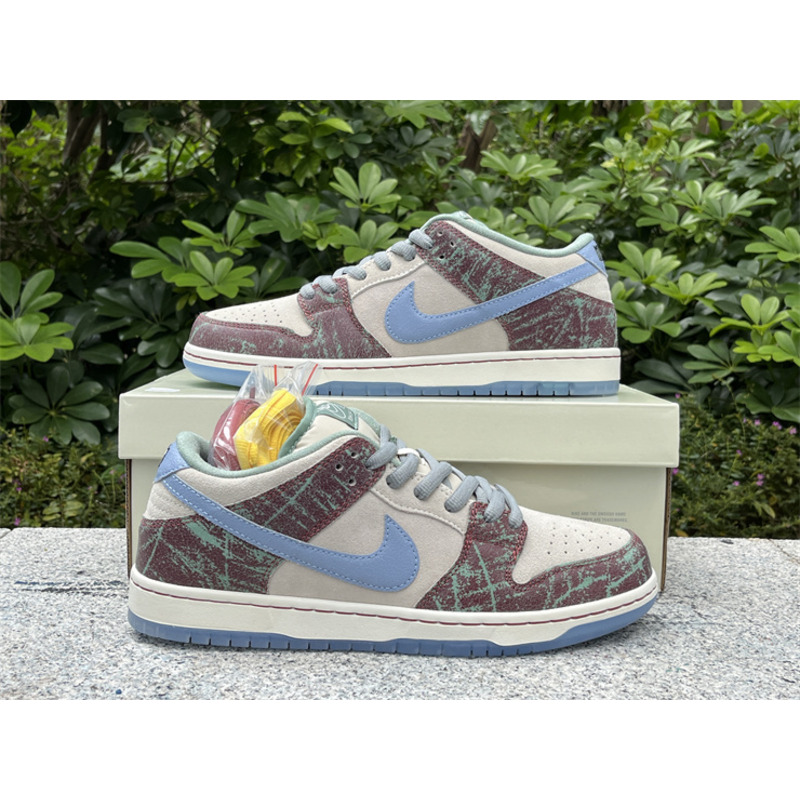 Nike SB Dunk Low x Crenshaw  Light Blue Cedar Sneakers Club Beige