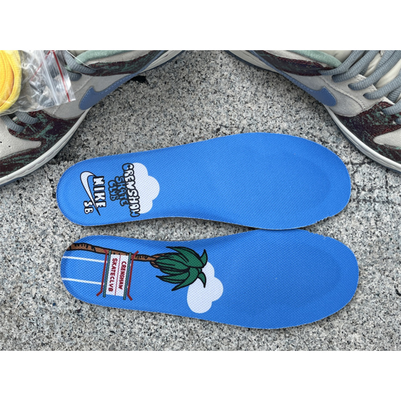 Nike SB Dunk Low x Crenshaw  Light Blue Cedar Sneakers Club Beige