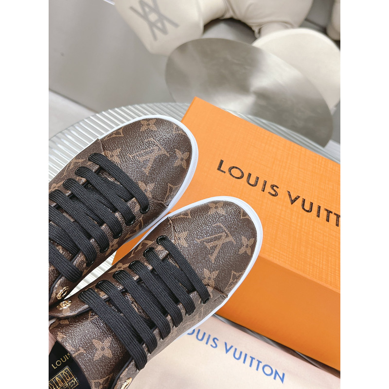 l**is V*t*n fontrow sneakers monogram brown