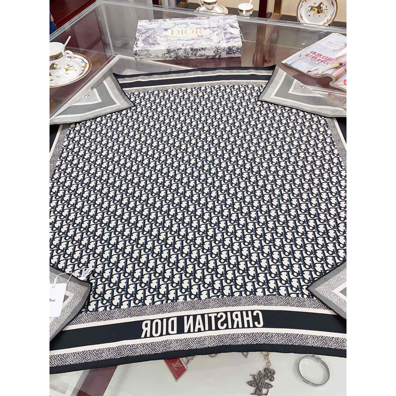 D*or oblique D*ortwin 90 square scarf grey