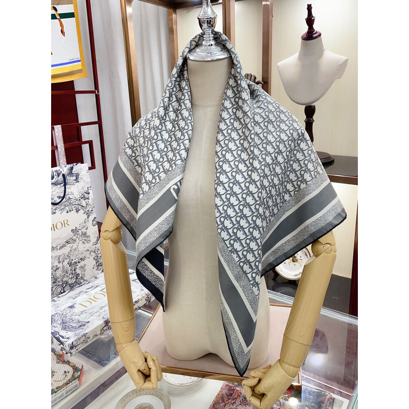 D*or oblique D*ortwin 90 square scarf grey