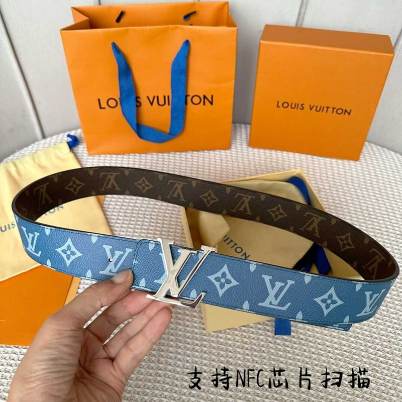 l**is V*t*n initiales 40mm reversiblet with silver lv initials buckle monogram canvas/blue