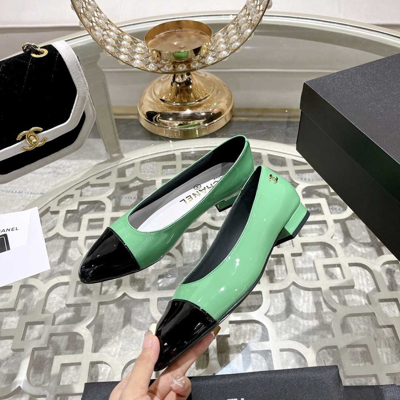 Ch*el  falts green and black