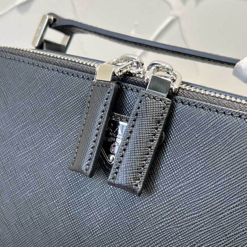 Pra*a medium brique saffiano leather bag black