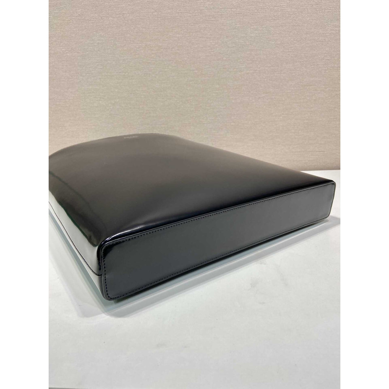 Pra*a brushed leather tote bag with water bottle black