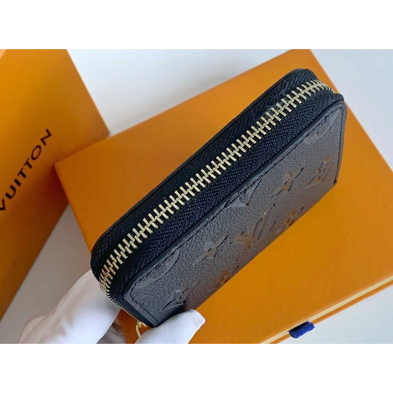 l**is V*t*n zippy coin purse padlock black
