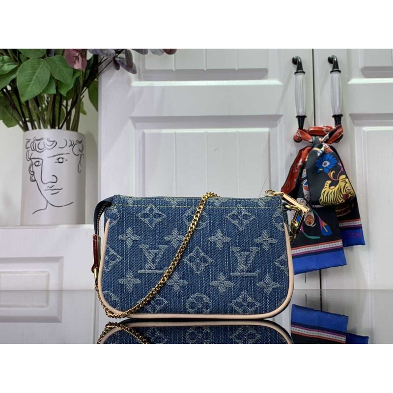 l**is V*t*n mini pochette chain bag denim blue