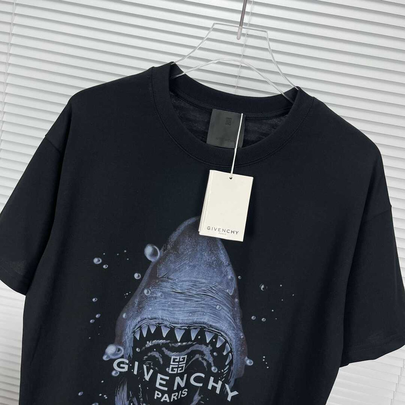 Givenchy Shark T-Shirt Black