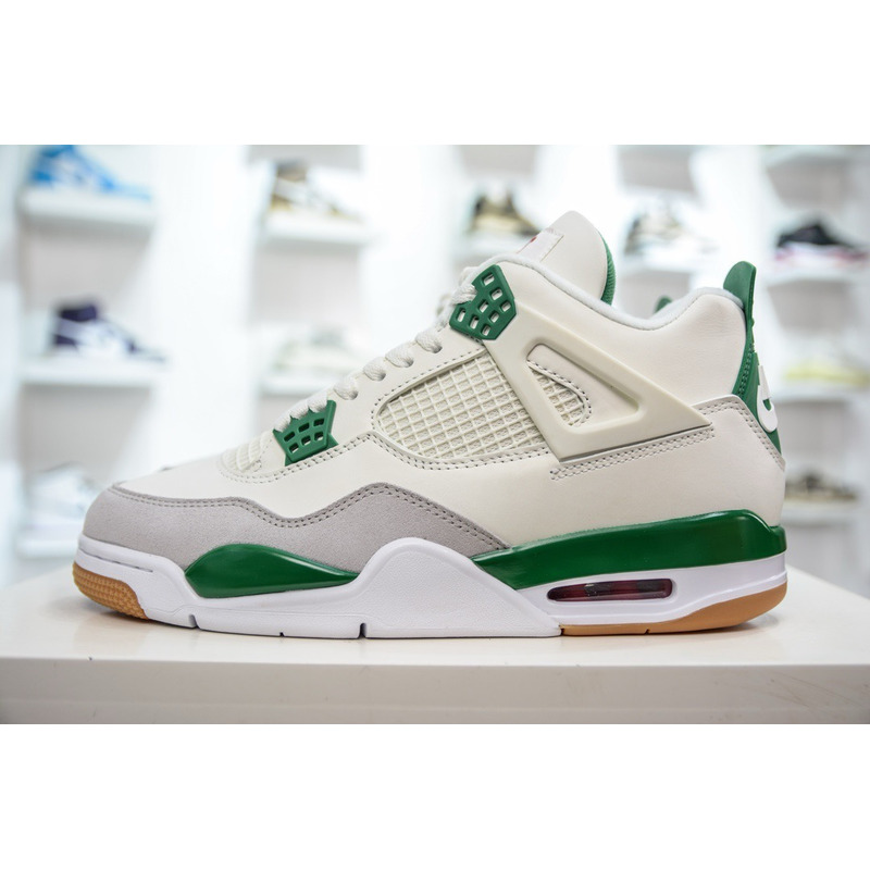 Nike SB x Air Jordan 4 Retro SP Pine Green
