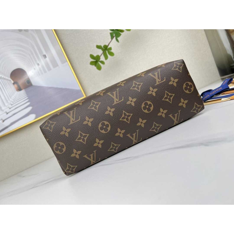 l**is V*t*n cosmetic gm pouch