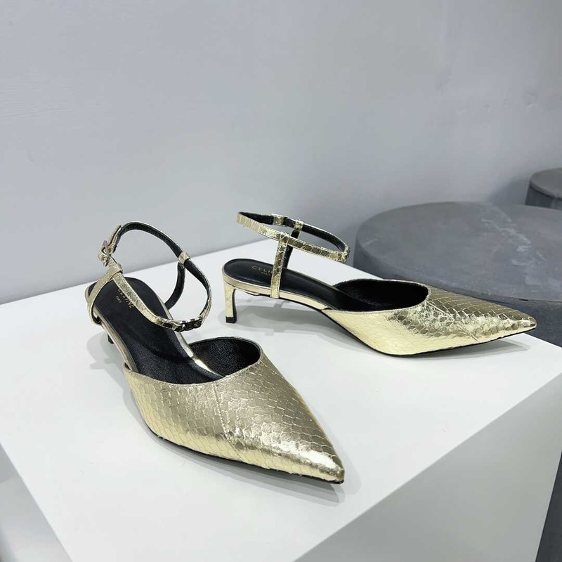 Ce**e kitten with strap triomphe pumps golden