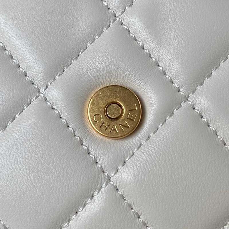 Ch*el baguette bag lambskin white