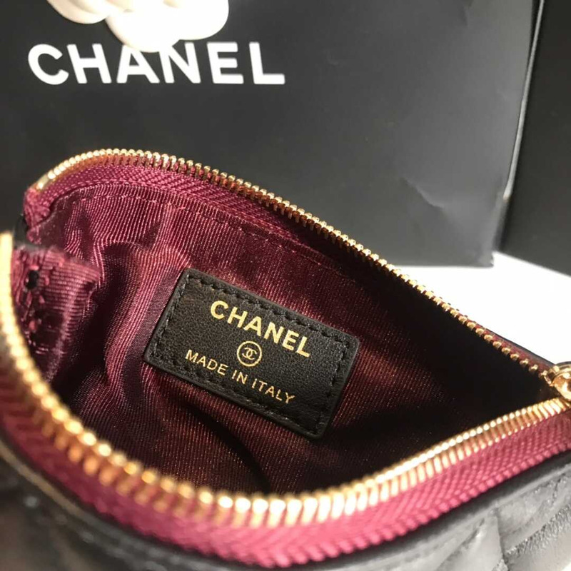 Ch*el lambskin wallet black